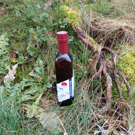 Alpenkräuteressig Alpenkräuteressig